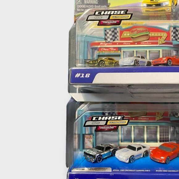 Micro Machines Series 5 Camaro Generations #16 CHASE RARE and ULTRA 67 Camaro SS - Picture 2 of 8